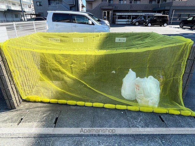 グローバルトラストの外観写真