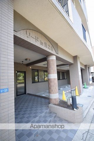 リードIN武之橋の玄関写真