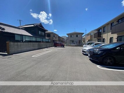 香川県高松市木太町[1LDK/43.23m2]の駐車場