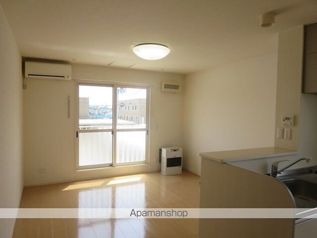 グランモア三好　Ｂ[2LDK/62.39m2]のリビング・居間