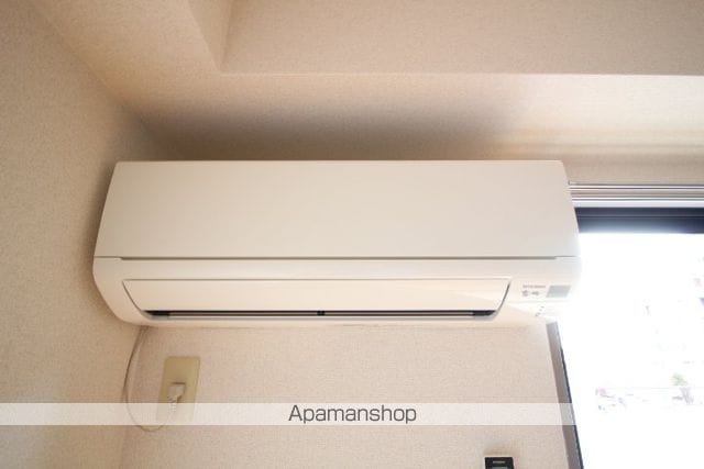 ロイヤルレピュート東島田の内装写真