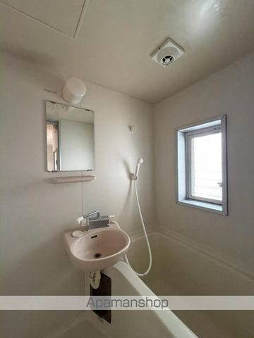 シャトレーハイツIの内装写真