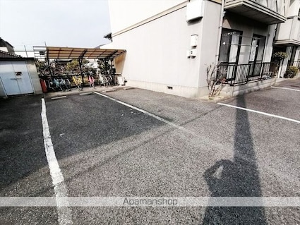 プロムナード　Ｄ棟[3DK/54.38m2]の駐車場2