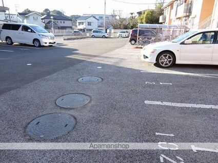 グレース　Ａ棟[2LDK/54.81m2]の駐車場