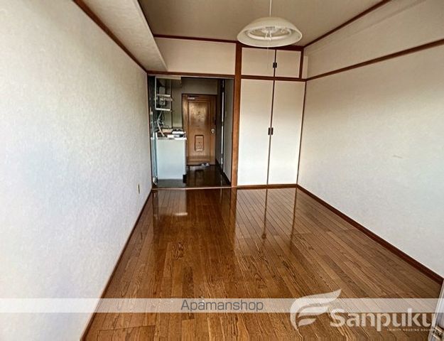 マ・メゾン束本の内装写真