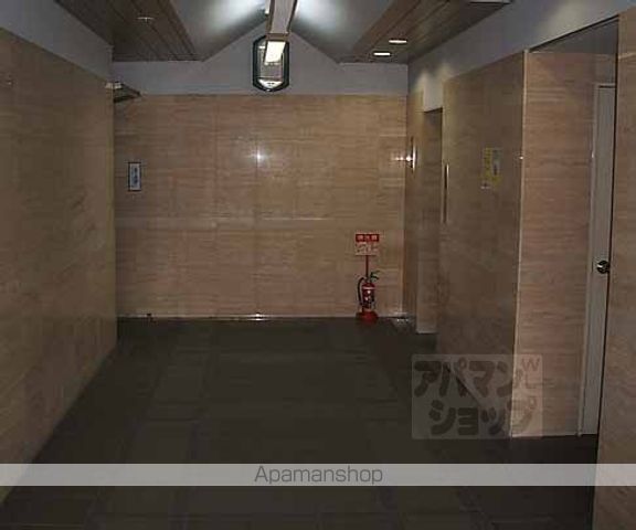 グレースコンフォート御陵の玄関写真