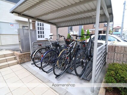 メゾン　スプリングス[1K/31.65m2]の外観5