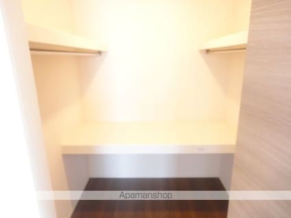 サリナス土居田[2LDK/67.51m2]の収納