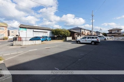 Ｌｅｐｏ　Ｋｉｔａｃｈｏ[2LDK/61.75m2]の駐車場