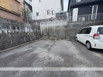 センチュリー牛田[2DK/45m2]の駐車場