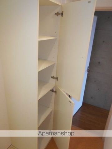 VAなかもずの内装写真