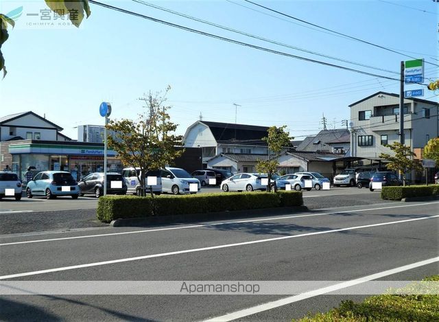 松山市 2階建 築40年の周辺写真
