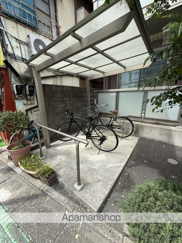 LA TELLE IIの外観写真