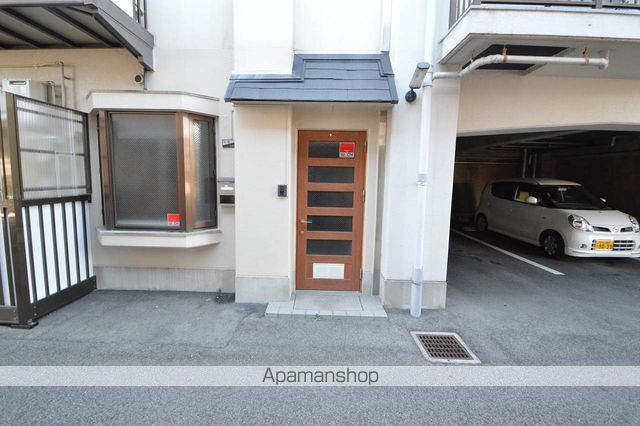 プレアール西条駅前の玄関写真