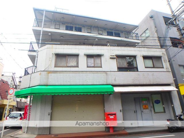 アカイマンションの外観写真