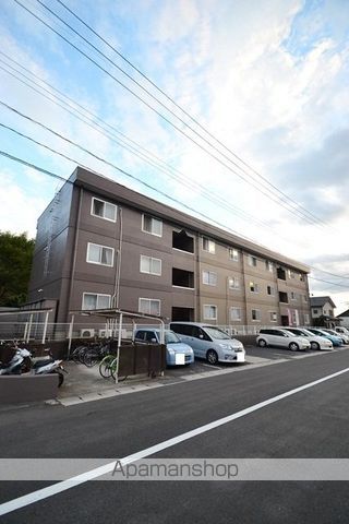 ハイクォリティーマンション麗華の外観写真