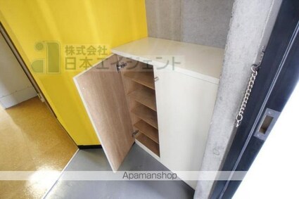カローラ木屋町[1R/28.35m2]の収納