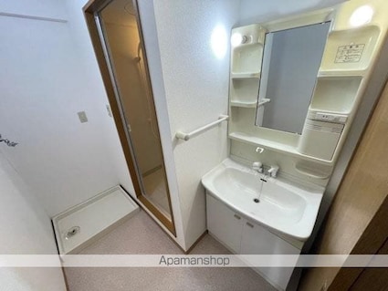 ルミエール２３[3LDK/72m2]の洗面所