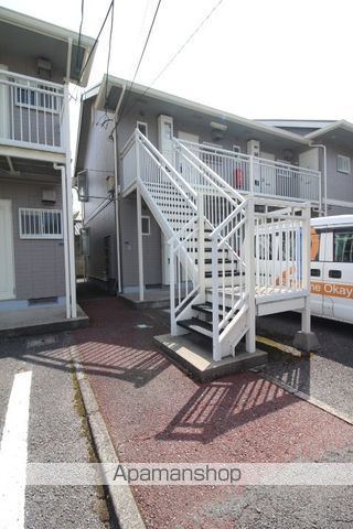 S.T.VILLA TSUSHIMA Aの玄関写真