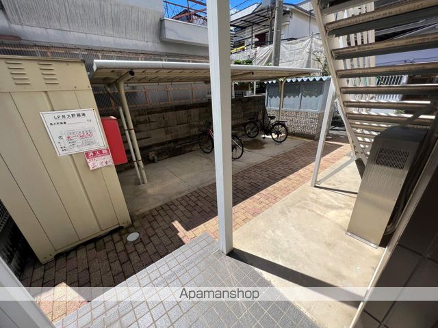 カラコレスのその他写真