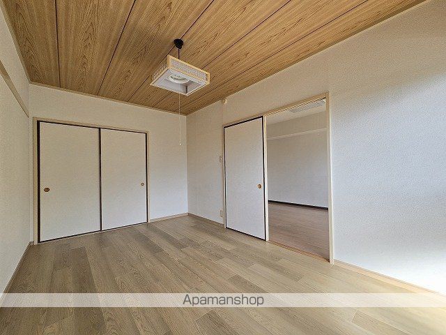 クレセント三ツ木の内装写真