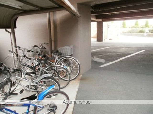 コスモマンションの外観写真