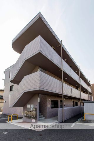 アビタシオン比留川の玄関写真