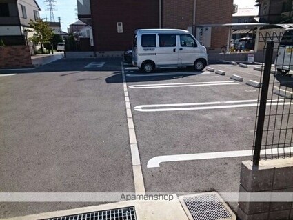 ラ・ロマネ[1LDK/34.81m2]の駐車場2