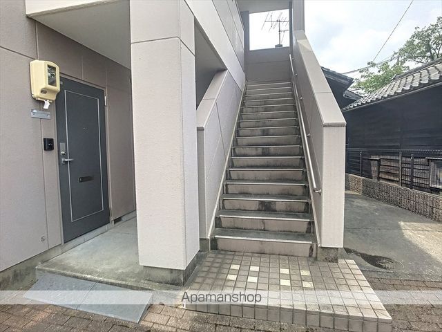 クラーレン ハウスの玄関写真
