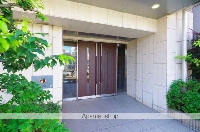 クリオ五反田の玄関写真