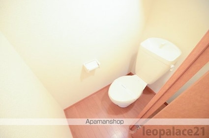 レオパレススリーアーチⅡ[1K/21.81m2]のトイレ