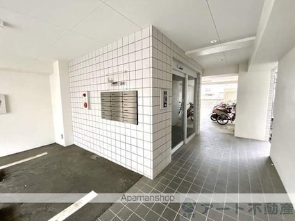 ヴェルデ・フレスコ三番町[1LDK/33.76m2]のエントランス