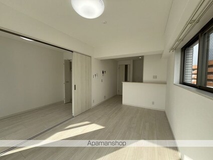 ＧＡＲＩＲＥＯ　１１７　ＴＥＲＲＡＣＥ[2LDK/45.94m2]のリビング・居間