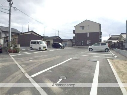 メゾン　モナミ[1LDK/40.48m2]の駐車場1