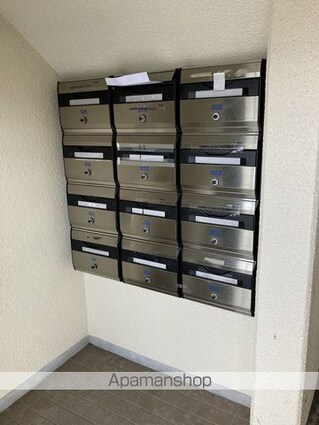 エスパソレアード[3LDK/74.7m2]のエントランス