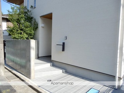 レセーナ松原[1LDK/42.63m2]のエントランス