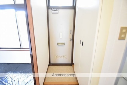 シティハイムグリーンユイＢ[3K/42m2]の玄関