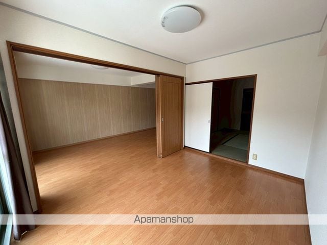 フェニックス殿岡の内装写真
