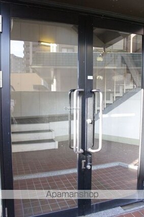 メゾンエル[1R/20.72m2]のエントランス1