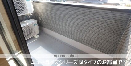 シーズンライツ[2LDK/59.58m2]のバルコニー