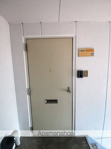 波田マンションの外観写真