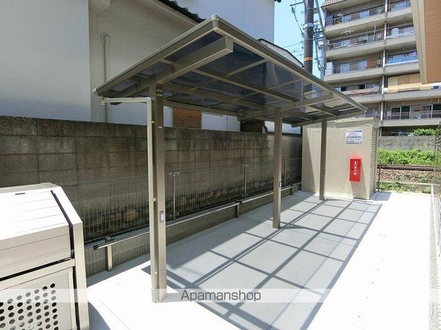 シャトル古市の内装写真