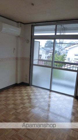 農住メゾン霞の内装写真