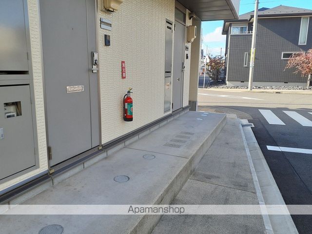 タウンコート筒井の玄関写真