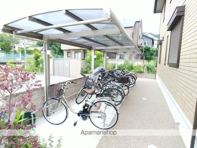 グラン チュイール B棟の内装写真