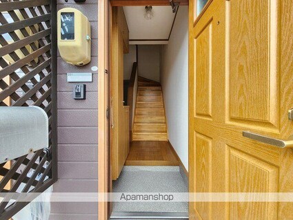 グラシアスＣ[2LDK/58.53m2]の玄関