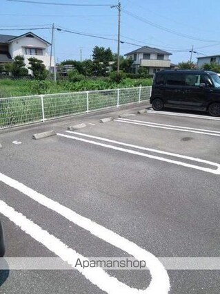 アルカンシエル[2LDK/58.8m2]の駐車場2