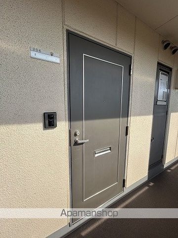 プラチナコート青山の玄関写真