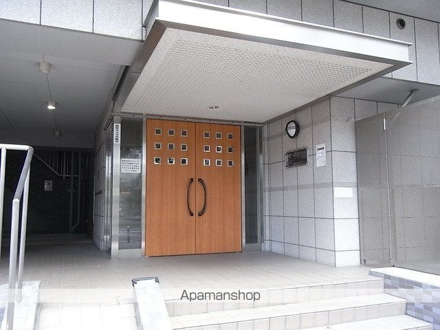 スカイコートヴァンテアン早稲田の玄関写真
