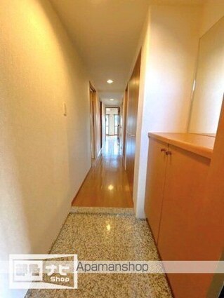 メゾンプロスペール[2LDK/60.46m2]の玄関